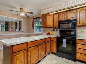 372 Franklin Rd, Fitchburg MA 01420