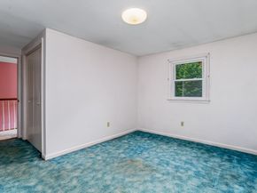 372 Franklin Rd, Fitchburg MA 01420