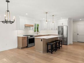 5 Ciaramitaro Ct, Gloucester MA 01930