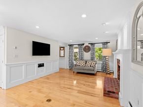 214 Presidential Dr, Abington MA 02351