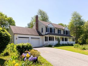 214 Presidential Dr, Abington MA 02351
