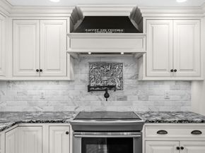 214 Presidential Dr, Abington MA 02351