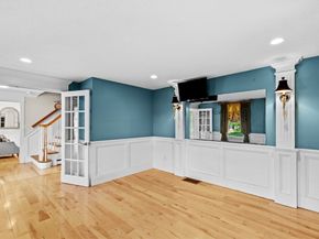 214 Presidential Dr, Abington MA 02351