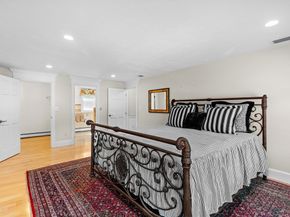 214 Presidential Dr, Abington MA 02351