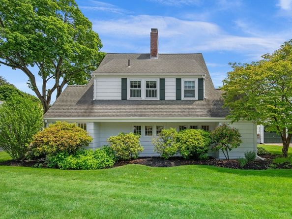 10 Charlotte Road, Marblehead MA 01945