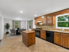 89 Old Andover Rd, North Reading MA 01864