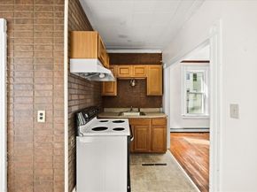 56 Everett St, Middleboro MA 02346