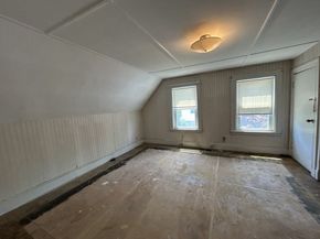 29 Oakland Ave, Everett MA 02149