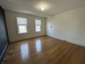 29 Oakland Ave, Everett MA 02149