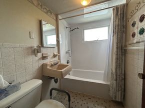 29 Oakland Ave, Everett MA 02149