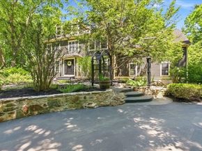 137 Cedar St, Middleboro MA 02346