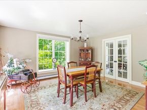 137 Cedar St, Middleboro MA 02346