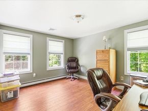 137 Cedar St, Middleboro MA 02346