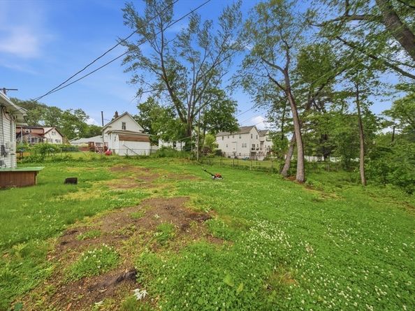 3 Brief St, Worcester MA 01604