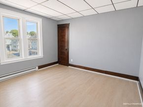 8 Douglas Street, Worcester MA 01603