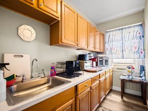 8 Douglas Street, Worcester MA 01603