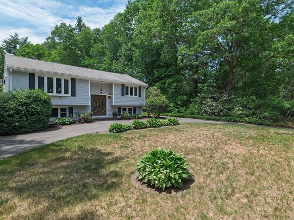 30 Canterbury Drive, Carver MA 02330