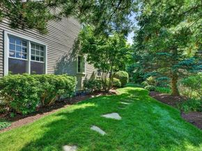 680 South Ave 7, Weston MA 02493