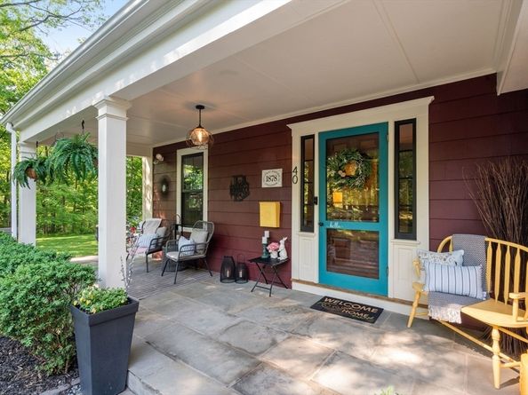 40 Kimlo Rd, Wellesley MA 02481