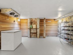 40 Kimlo Rd, Wellesley MA 02481
