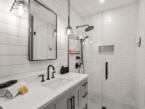 40 Kimlo Rd, Wellesley MA 02481