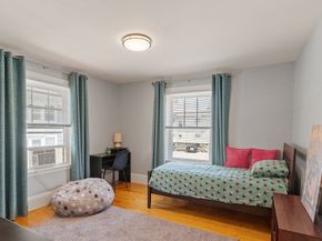 51 Gooch St, Melrose MA 02176