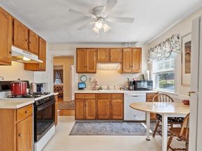 51 Gooch St, Melrose MA 02176