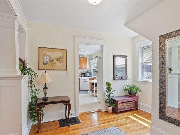 51 Gooch St, Melrose MA 02176