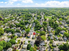 51 Gooch St, Melrose MA 02176