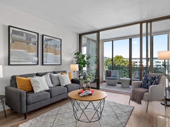 555 Laurel Avenue 330, San Mateo CA 94401