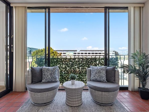 555 Laurel Avenue 330, San Mateo CA 94401