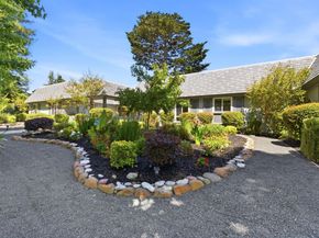 2140 Carmelita Avenue, Hillsborough CA 94010