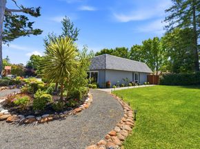 2140 Carmelita Avenue, Hillsborough CA 94010