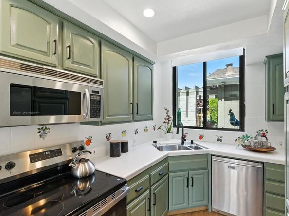 588 Marlin Court, Redwood City CA 94065