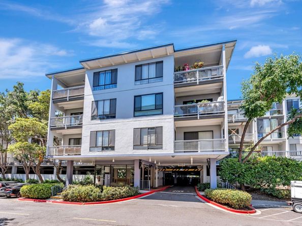 3 Admiral Drive F267, Emeryville CA 94608