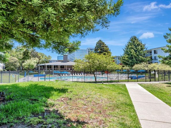 3 Admiral Drive F267, Emeryville CA 94608