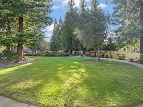1031 Crestview Drive 101, Mountain View CA 94040