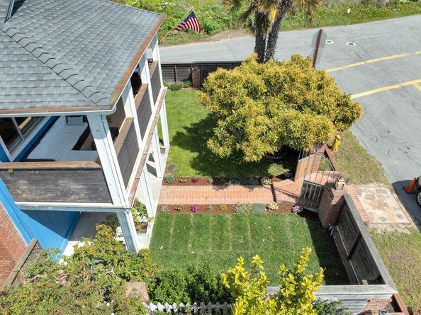 61 Ocean Street, Davenport CA 95017