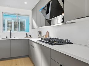 550 Holyoke Street, San Francisco CA 94134