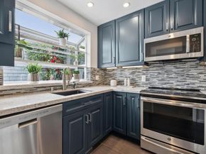 18 Cape Hatteras Court, Redwood City CA 94065