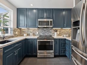 18 Cape Hatteras Court, Redwood City CA 94065