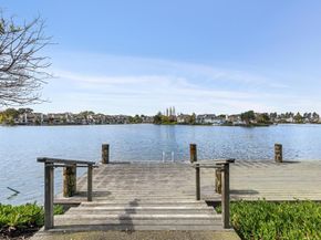 18 Cape Hatteras Court, Redwood City CA 94065