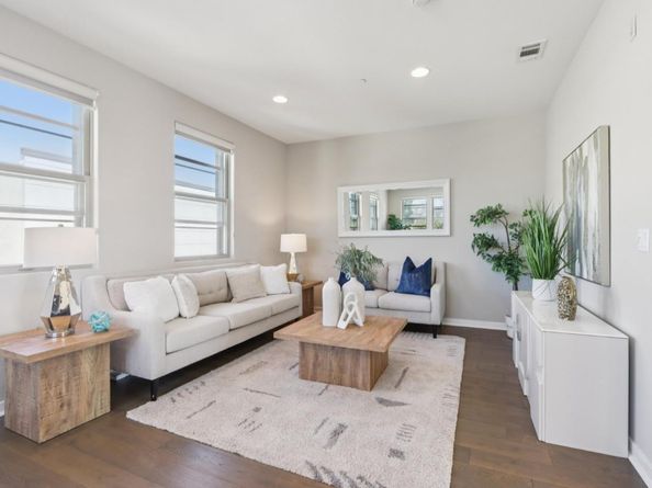 951 Arrowleaf Place, San Jose CA 95131