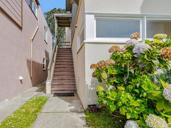 767 Beechwood Drive, Daly City CA 94015