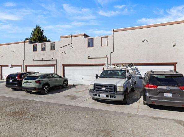 306 Beech Street, Redwood City CA 94063