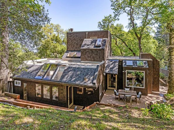 128 Los Trancos Circle, Portola Valley CA 94028