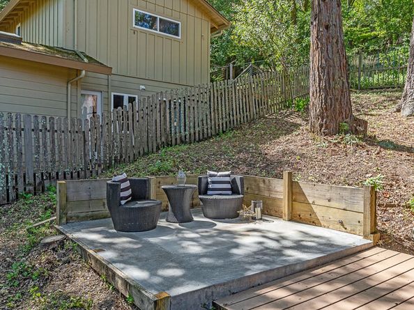 128 Los Trancos Circle, Portola Valley CA 94028