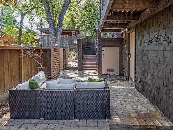 128 Los Trancos Circle, Portola Valley CA 94028