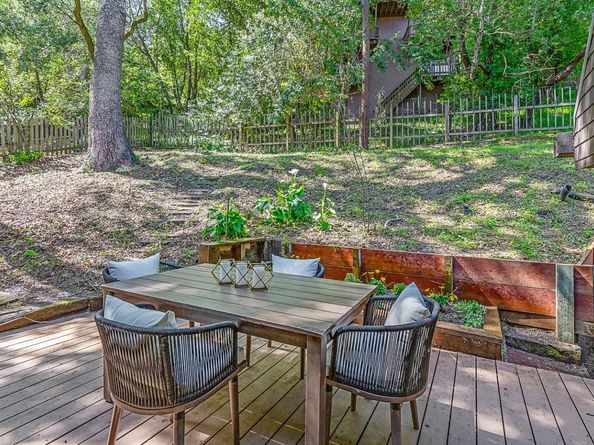 128 Los Trancos Circle, Portola Valley CA 94028