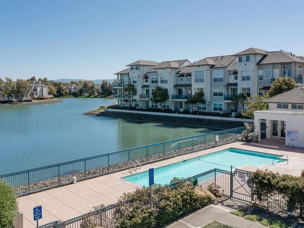 701 Baltic Circle 729, Redwood Shores CA 94065